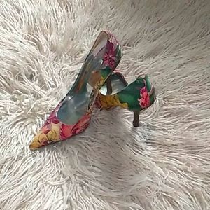 Floral Guess by Marciano